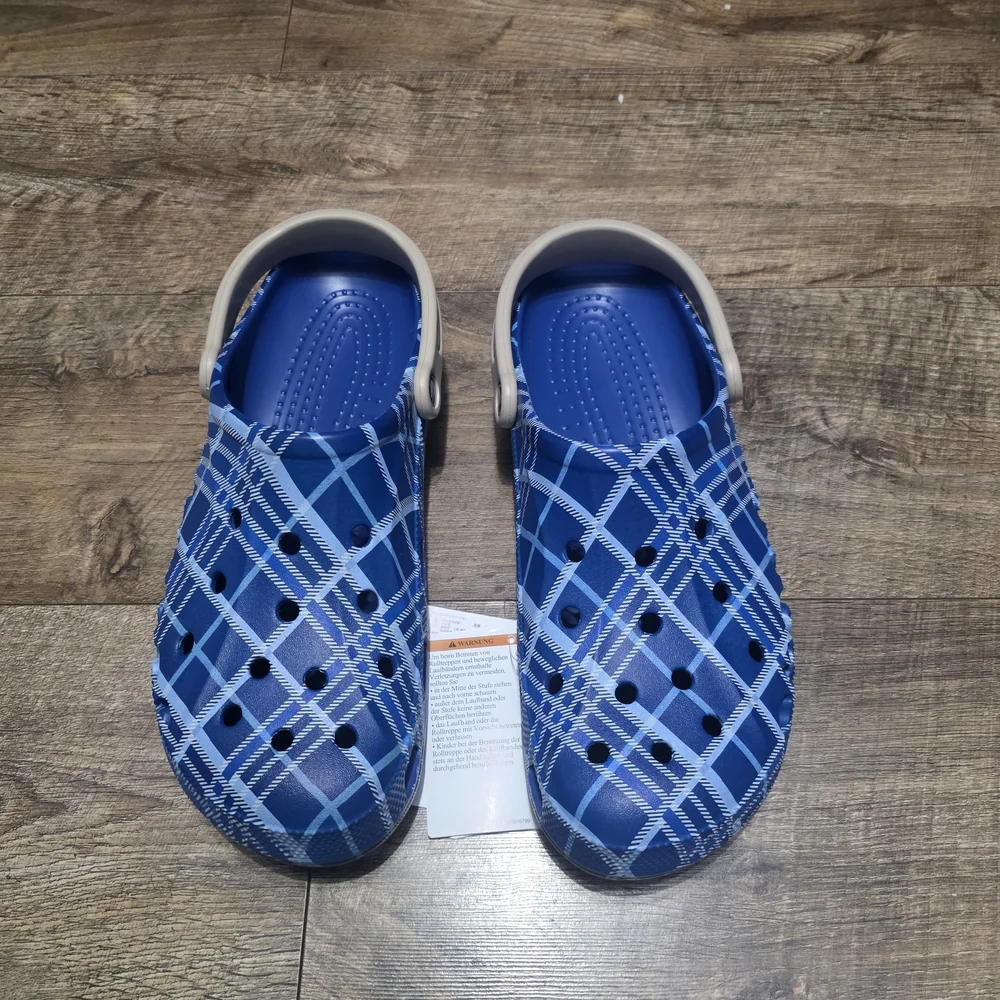 New Crocs Comfort Sandals Men Size 12